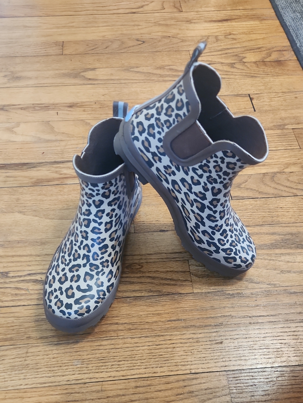 Women’s Leopard Print Rain Garden Boots Size 10